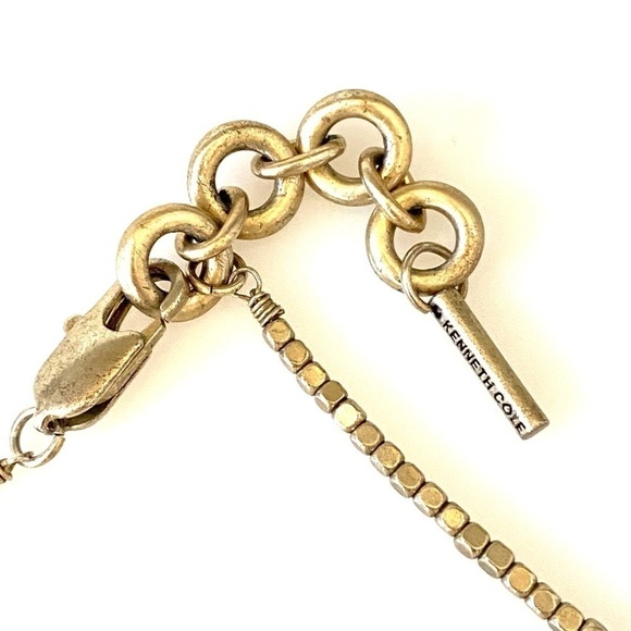 Kenneth Cole Reaction Necklace Pale Matte Gold Tone - Picture 4 of 8